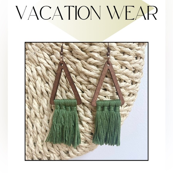 Jewelry - Bohemian Green/Wood fringe earrings
